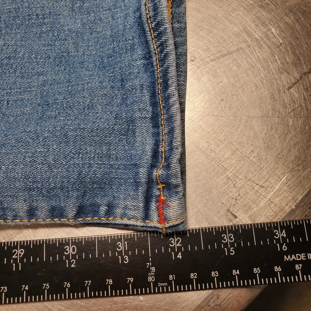 True Religion Ricky Relaxed Straight Jeans Mens 42 Blue Medium Wash Red Stitch